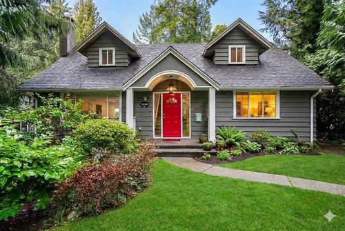 2266 Swinburne Ave, North Vancouver, BC, V7H1L1 | Card Image