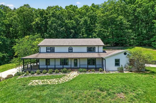 721 Valley Dr, Livingston, TN, 38570-2132 | Card Image