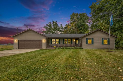 1800 Vedder Rd, Lake Odessa, MI, 48849-9614 | Card Image