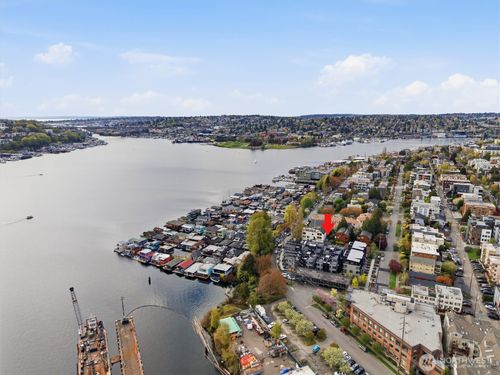 a-2014 Fairview Avenue E, Seattle, WA, 98102 | Card Image