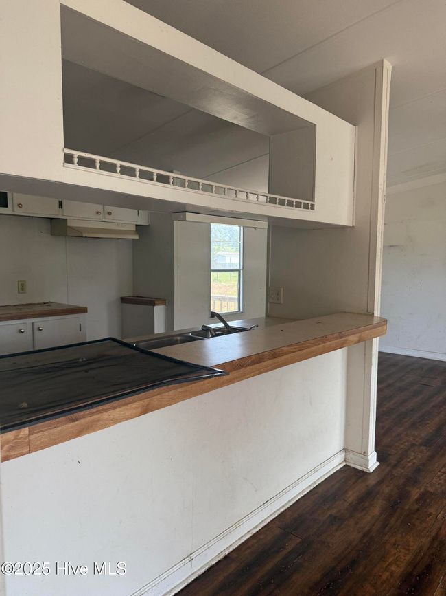 108 N Queens St, House other with 3 bedrooms, 2 bathrooms and null parking in Hubert NC | Image 7