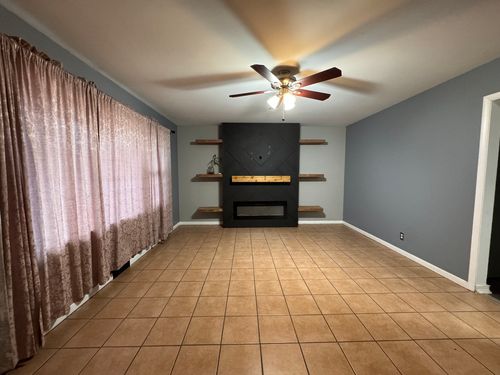 403 Michigan Ave, Aurora, IL, 60506-2332 | Card Image