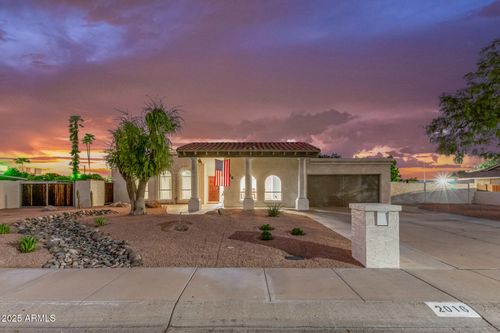 2016 E Redmon Dr, Tempe, AZ, 85283-3331 | Card Image
