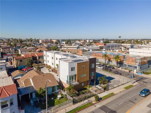 1491 Atlantic Ave, Long Beach, CA, 90813-3408 | Card Image
