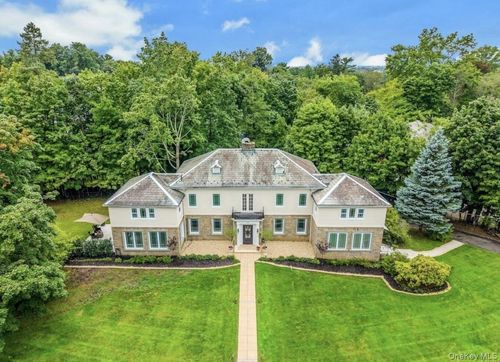 50 Forest Cir, New Rochelle, NY, 10804-4218 | Card Image