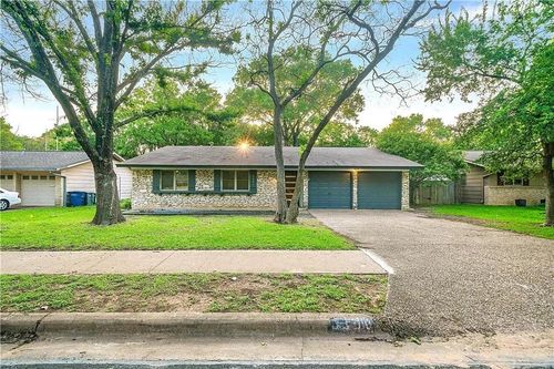 8506 Millway Dr, Austin, TX, 78757-7543 | Card Image