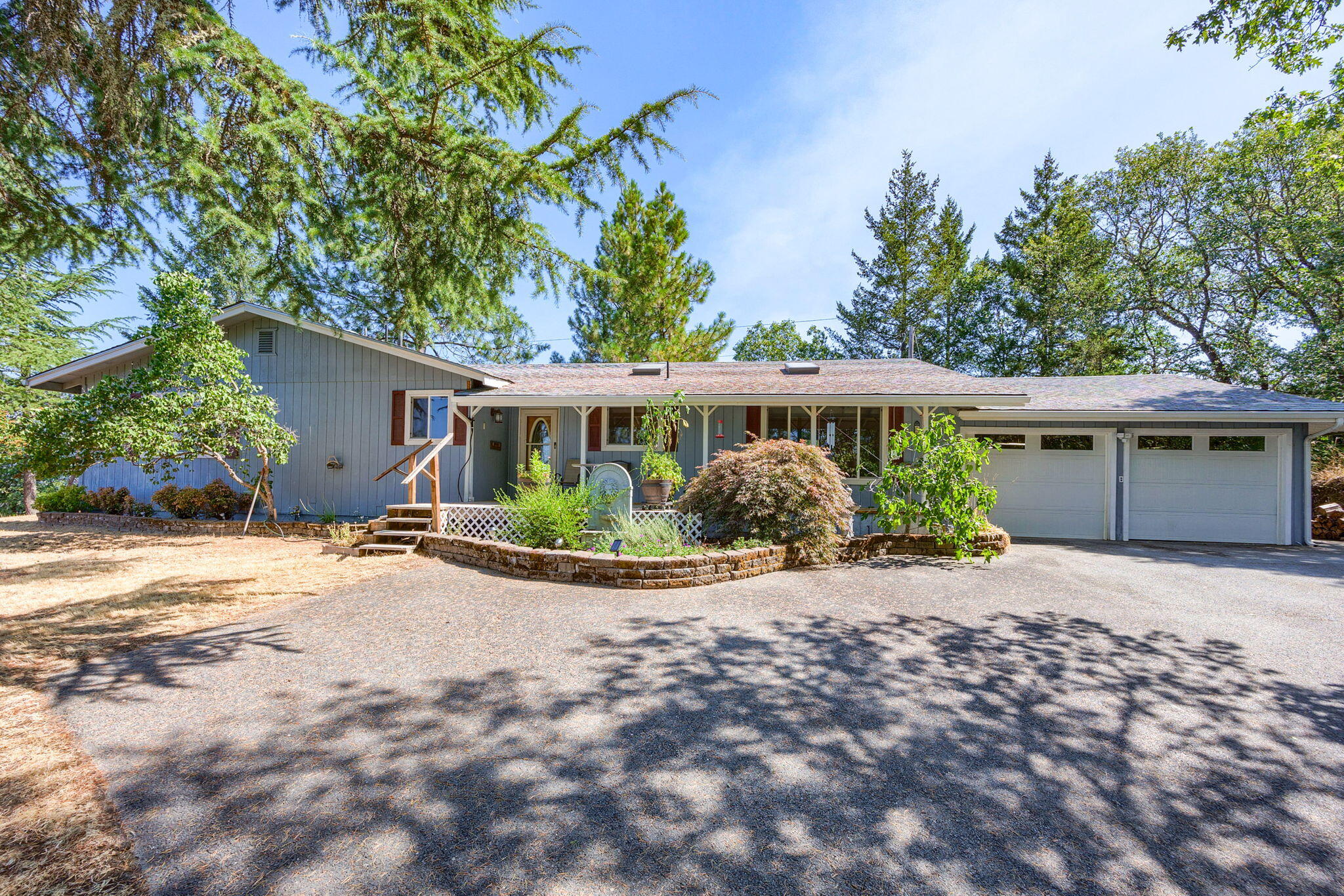 Tina Way, Grants Pass, OR 97526
