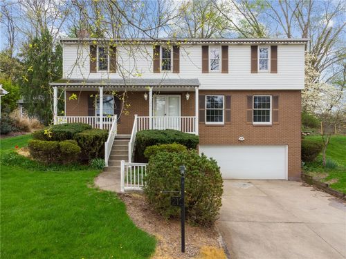 212 Red Oak Dr, Pittsburgh, PA, 15239-2022 | Card Image