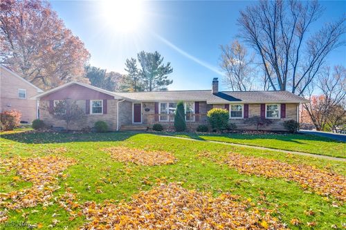 612 Church St Sw, North Canton, OH, 44720-2904 | Card Image