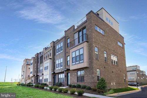 14301 Beckett Glen Cir, CHANTILLY, VA, 20151-2132 | Card Image