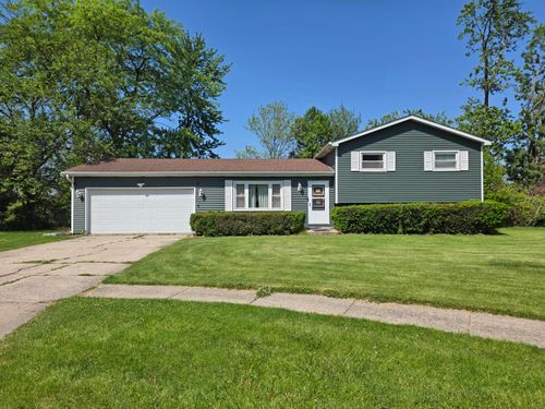785 Aztec Ct, Lowell, IN, 46356-1617 | Card Image