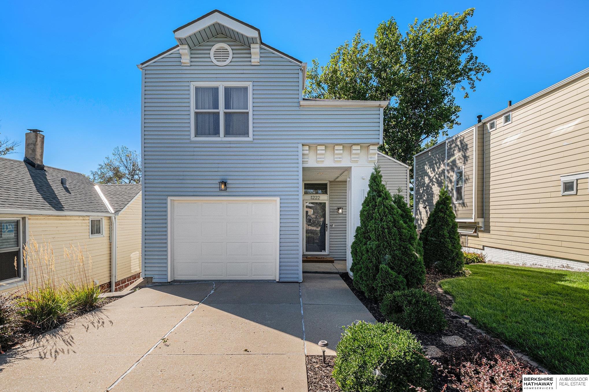 12th St, Omaha, NE 68108