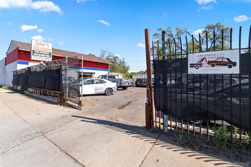 10230 Livernois Ave, Detroit, MI, 48204-1315 | Card Image
