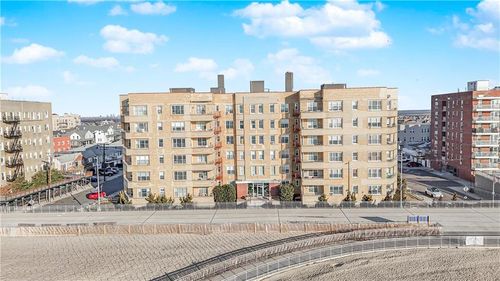 1c-12116 Ocean Promenade, Rockaway Park, NY, 11694 | Card Image