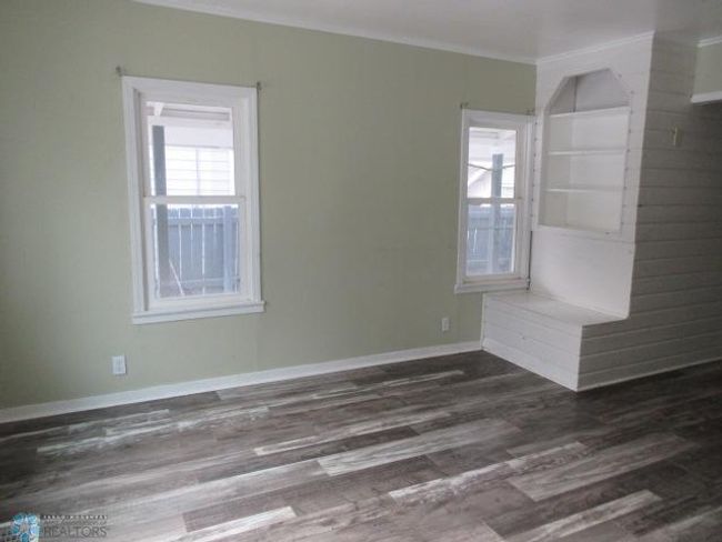 Living Room | Image 9