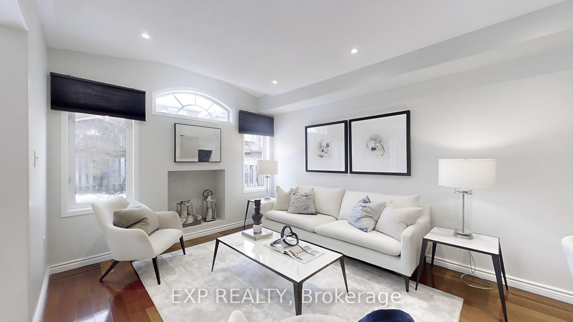 Residential Lease in Richmond Hill 2