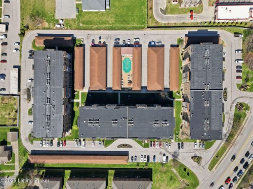118-3030 Breckenridge Ln, Louisville, KY, 40220-2181 | Card Image