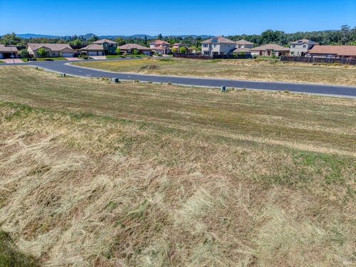 2776 Lizzy Ln, Lakeport, CA, 95453-7202 | Card Image