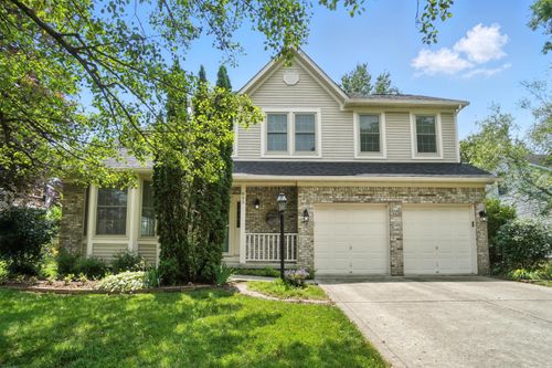 655 Cherry Hill Dr, Pickerington, OH, 43147-8768 | Card Image