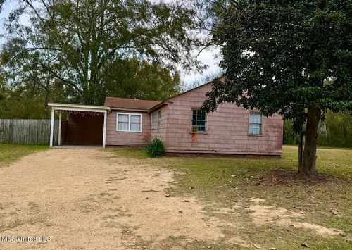 201 Rogers Cir, Brookhaven, MS, 39601-2538 | Card Image