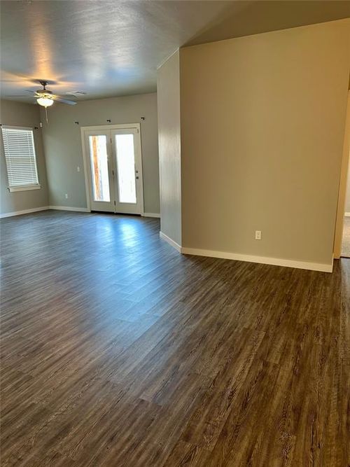 14328 Peach Tree Drive, Yukon, OK, 73099 | Card Image