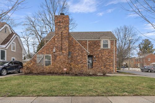 900 Meridan St, Dearborn, MI, 48124-1567 | Card Image