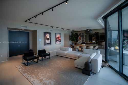 unit-3502-1000 Biscayne Blvd, Miami, FL, 33132-1769 | Card Image