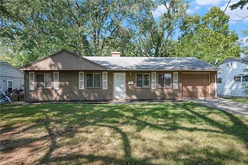 10904 Newton Ave, Kansas City, MO, 64134-2719 | Card Image