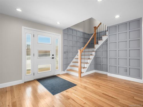 25 Furrow Ln, Levittown, NY, 11756-3606 | Card Image