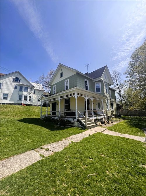 6 Foster St, Lyons, NY, 14489-1010 | Card Image