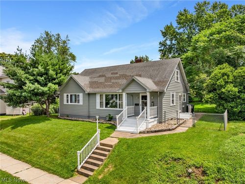 310 N 10th St, Cambridge, OH, 43725-1810 | Card Image