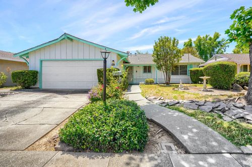 118 Rainier Circle, Vacaville, CA, 95687 | Card Image