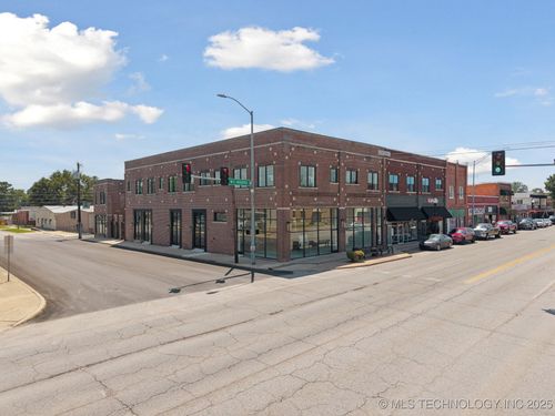 3-120 E Rogers Blvd, Skiatook, OK, 74070-1248 | Card Image