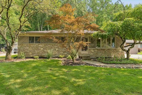 48343 Forbes Dr, Chesterfield, MI, 48047-2276 | Card Image