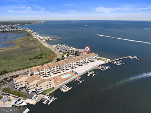 18b-401 Bay Shore Dr, Barnegat, NJ, 08005-2638 | Card Image