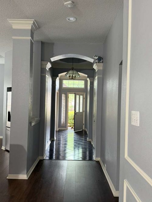 9304 Western Trl, Irving, TX, 75063-5042 | Card Image