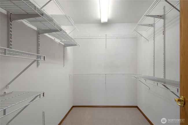 Good sized walk in closed in primary suite | Image 16