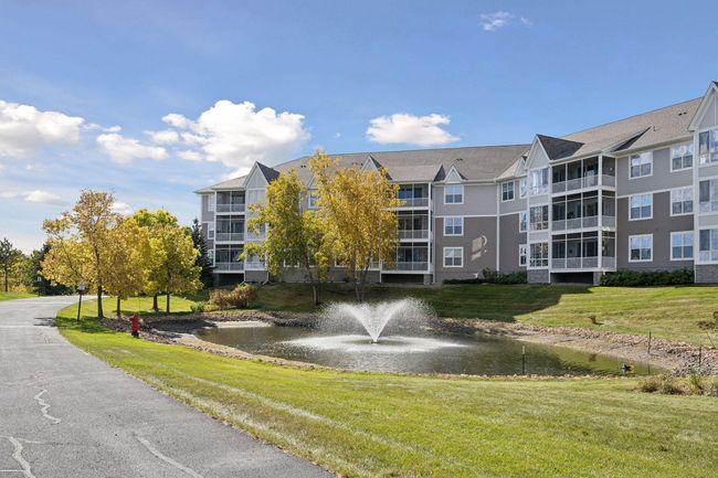 Medina Ridge is a special place to call home! Come take a look for yourself and fall in love with the ambiance, beauty and friendly atmosphere. We would love to meet you and show you around. | Image 40