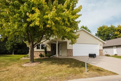 18 Townhouse Road, Townhouse with 2 bedrooms, 2 bathrooms and null parking in Morris MN | Image 2