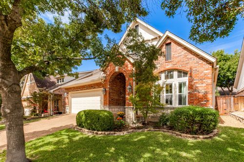 1740 Glenlivet Dr, Dallas, TX, 75218-4507 | Card Image