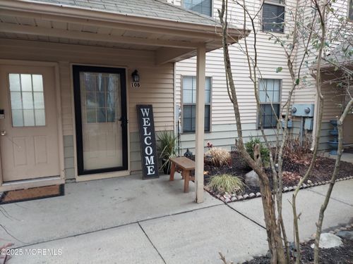 108 Daisy Ct, Jackson, NJ, 08527-2582 | Card Image
