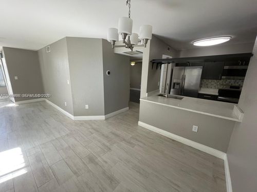 apt-110-2811 N Oakland Forest Dr, Oakland Park, FL, 33309-6439 | Card Image