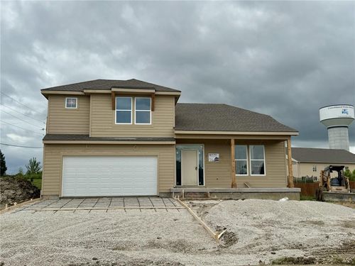 15501 Lakeside Dr, Basehor, KS, 66007-8709 | Card Image