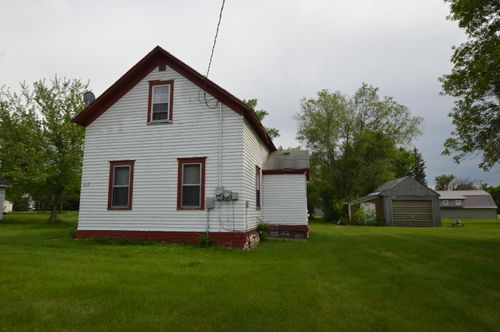 412 E 4th St, Hosmer, SD, 57448-2004 | Card Image