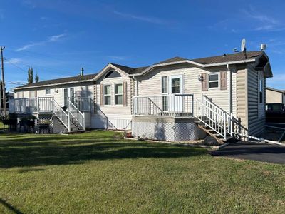 5416 49 Ave W, House detached with 2 bedrooms, 2 bathrooms and 8 parking in Forestburg AB | Image 1