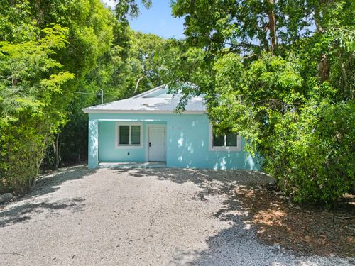 639 Cabrera St, Key Largo, FL, 33037-4604 | Card Image