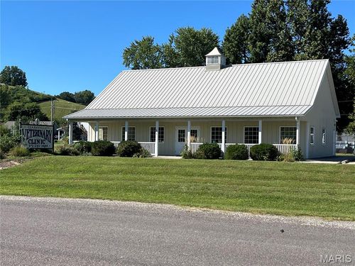 815 S Highway 79, Clarksville, MO, 63336-2526 | Card Image