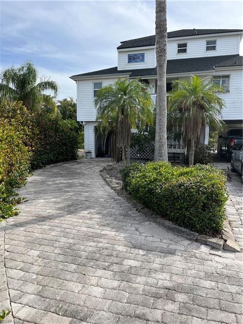7943 Della Bitta Ln, BOKEELIA, FL, 33922-1528 | Card Image