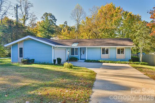 4 Knoll Ridge Dr, Asheville, NC, 28804-1142 | Card Image