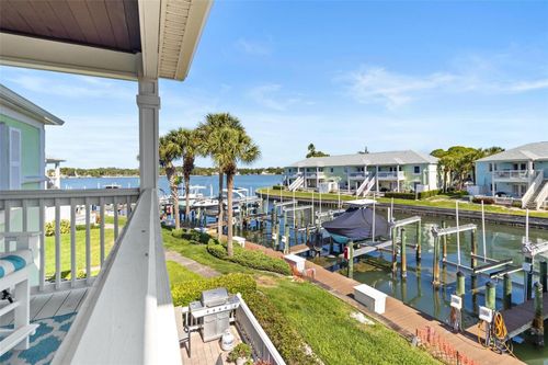 c-5243 Beach Drive Se, St Petersburg, FL, 33705 | Card Image